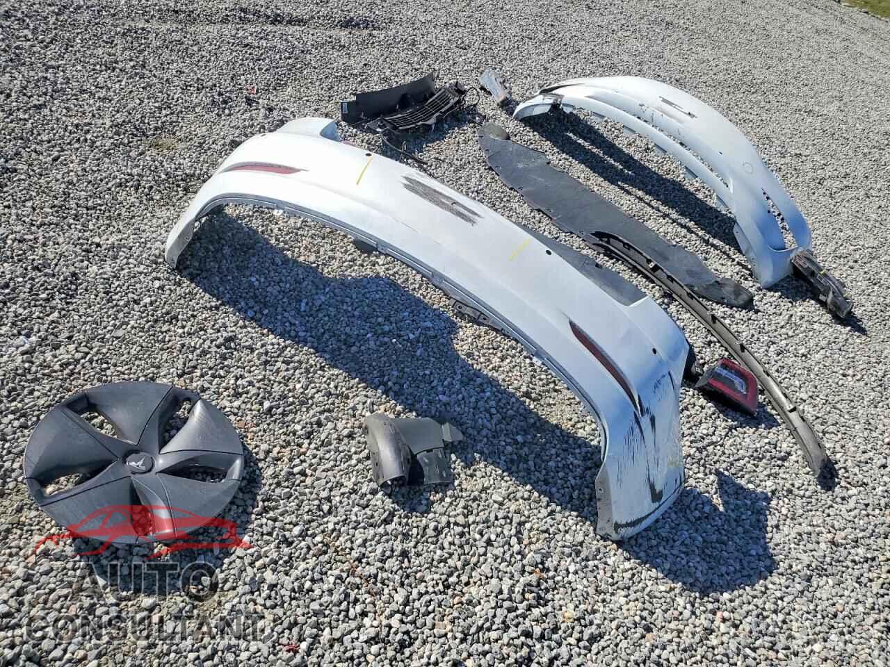 TESLA MODEL 3 2019 - 5YJ3E1EA3KF466659
