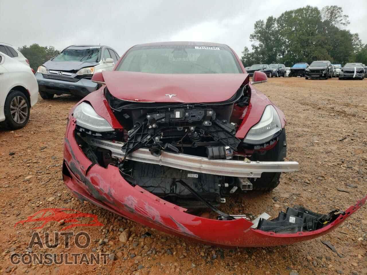 TESLA MODEL 3 2018 - 5YJ3E1EB5JF085838