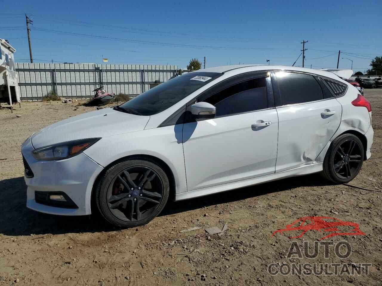 FORD FOCUS 2018 - 1FADP3L97JL332094