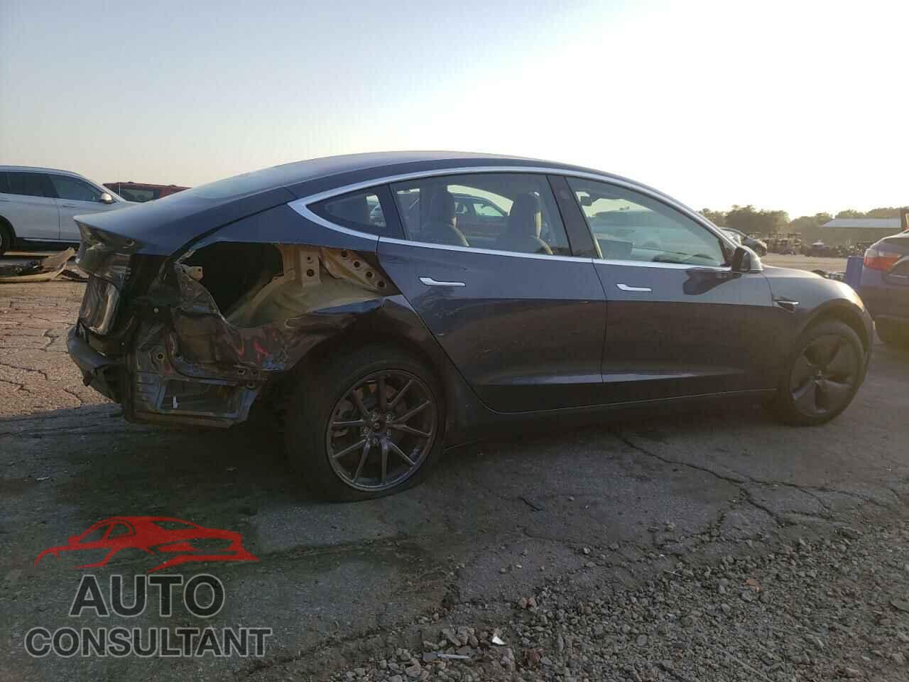 TESLA MODEL 3 2018 - 5YJ3E1EA5JF039644