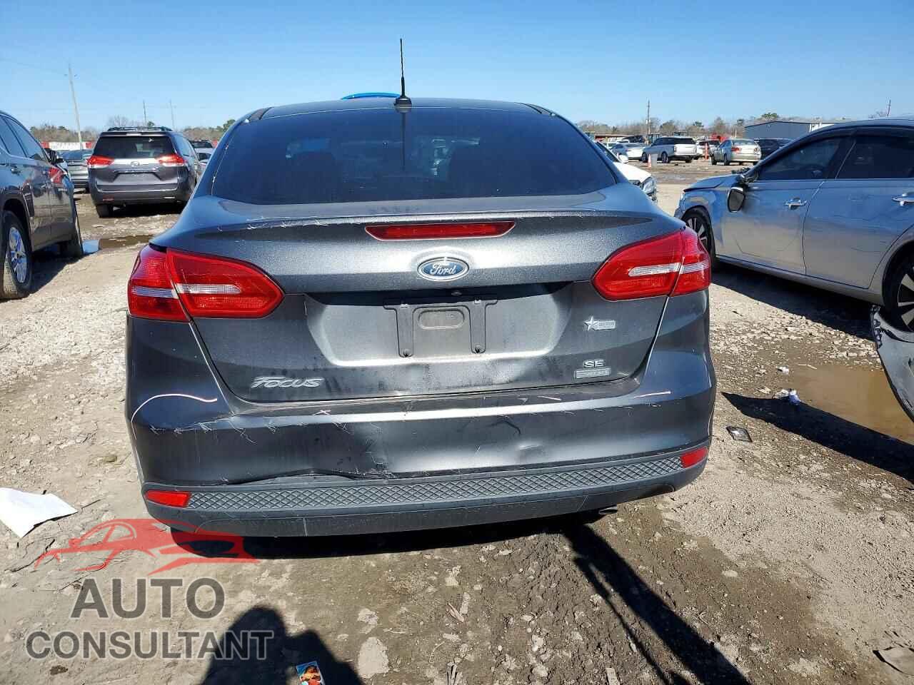FORD FOCUS 2018 - 1FADP3FEXJL302581