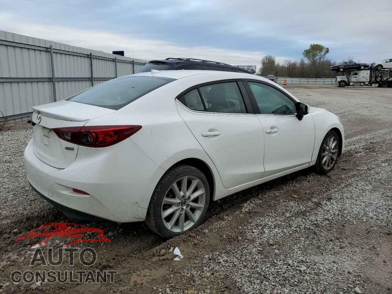 MAZDA 3 2017 - 3MZBN1V79HM136784