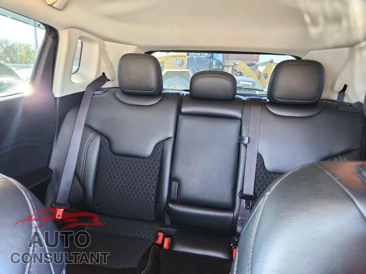 JEEP COMPASS 2021 - 3C4NJDBB8MT572077