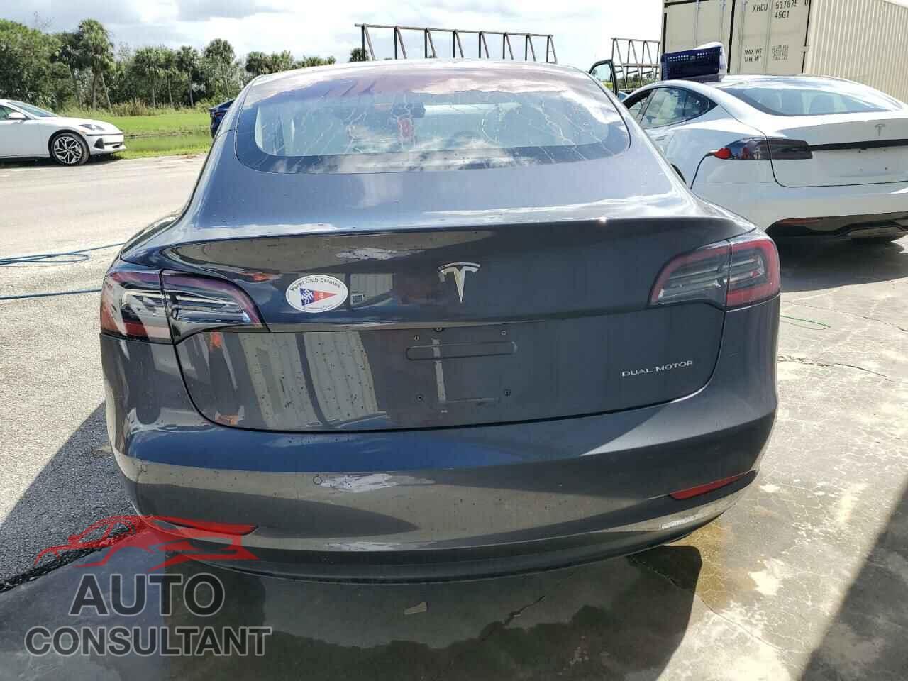 TESLA MODEL 3 2018 - 5YJ3E1EB0JF135836