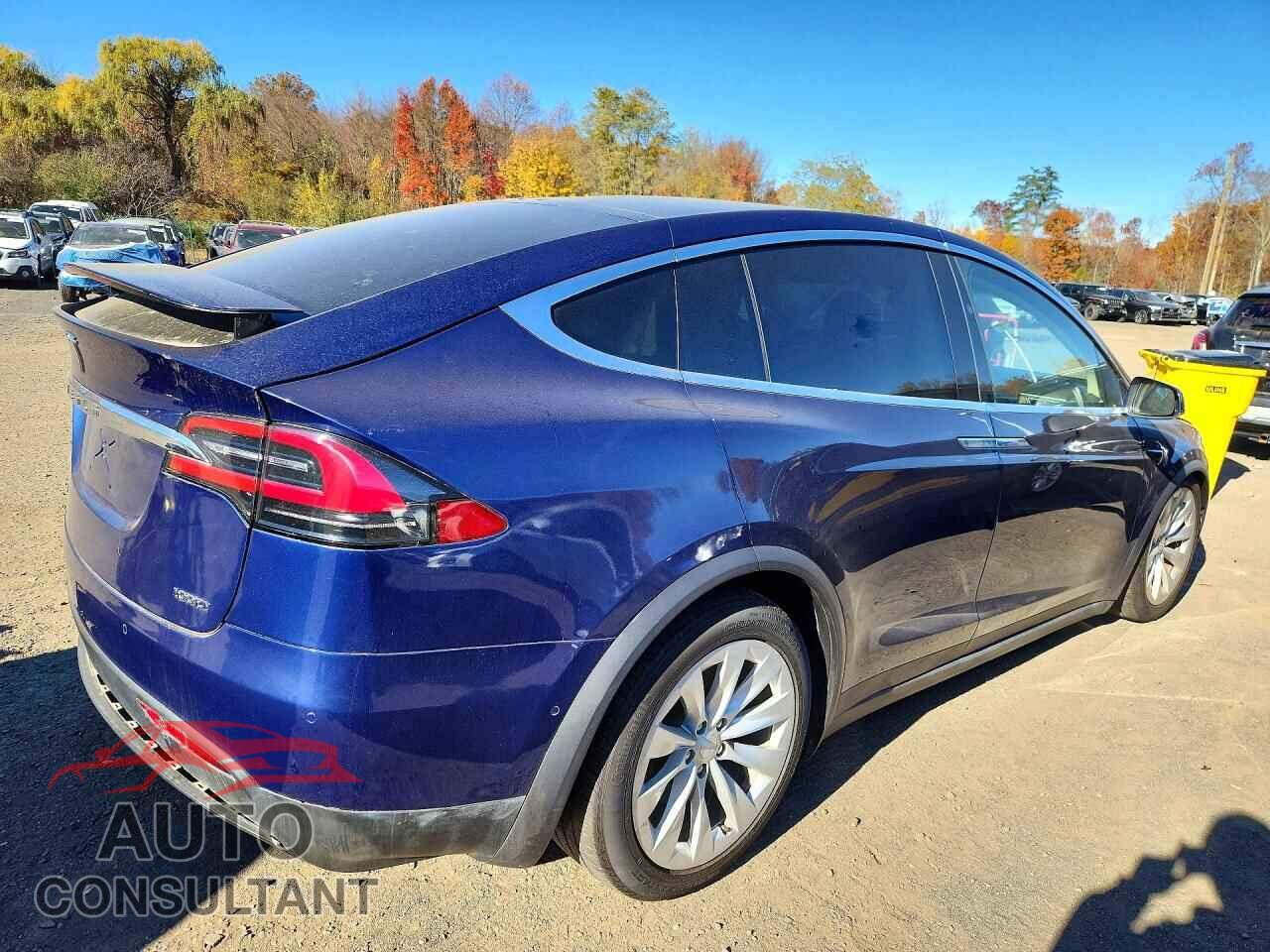 TESLA MODEL X 2017 - 5YJXCBE22HF054019