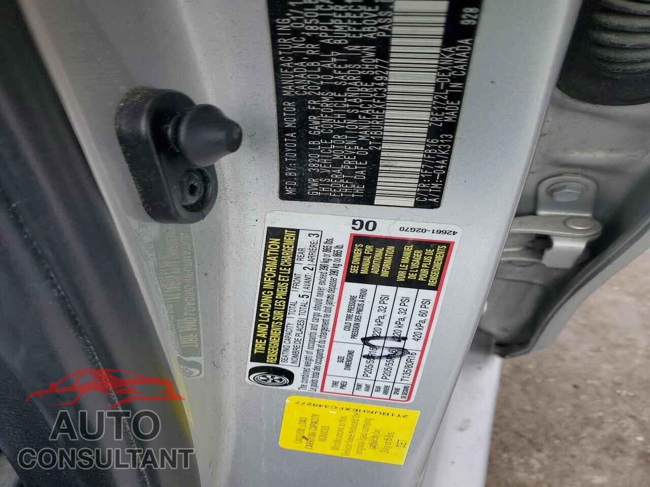 TOYOTA COROLLA 2015 - 2T1BURHEXFC349277
