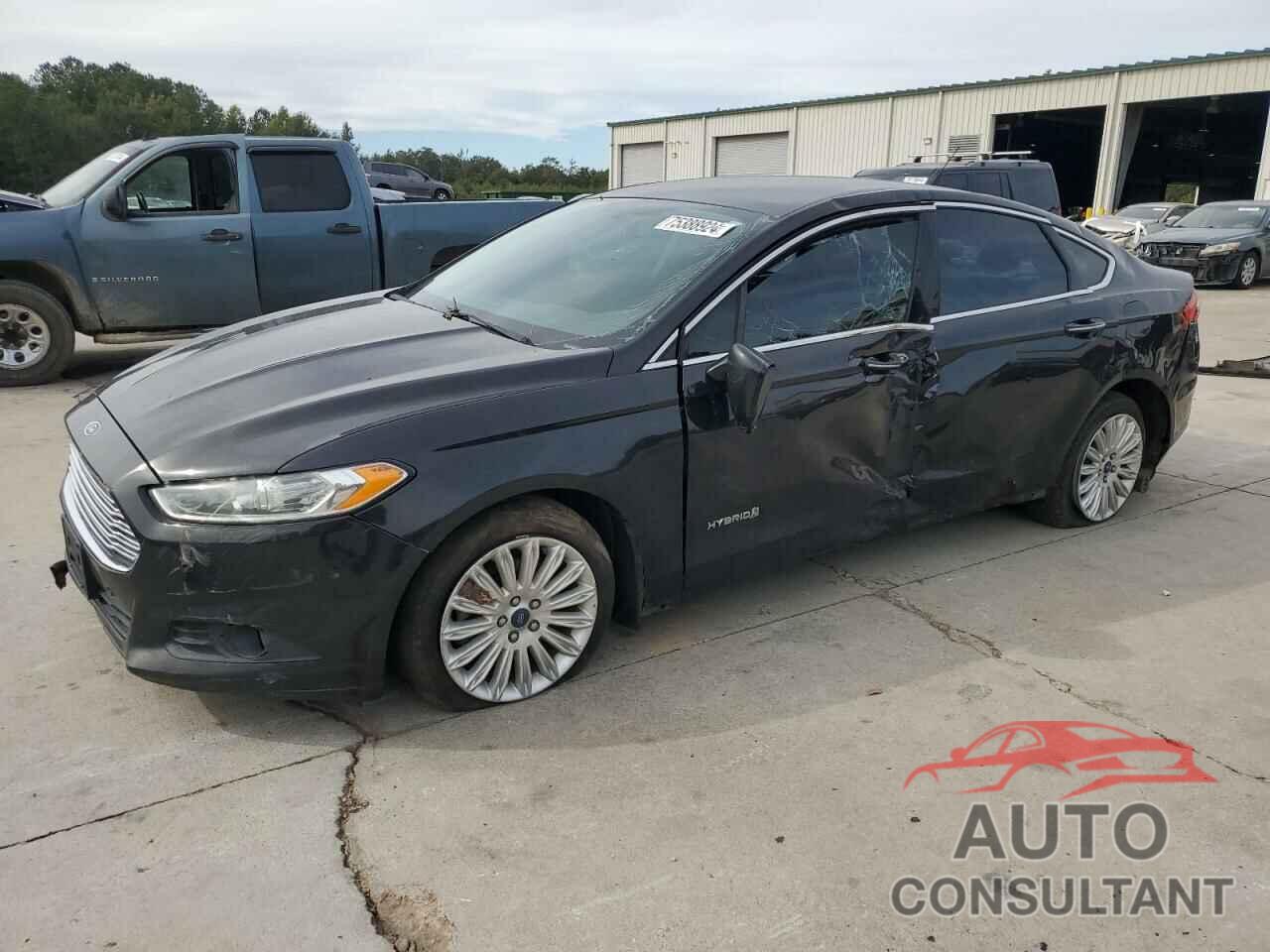 FORD FUSION 2015 - 3FA6P0LU2FR310637