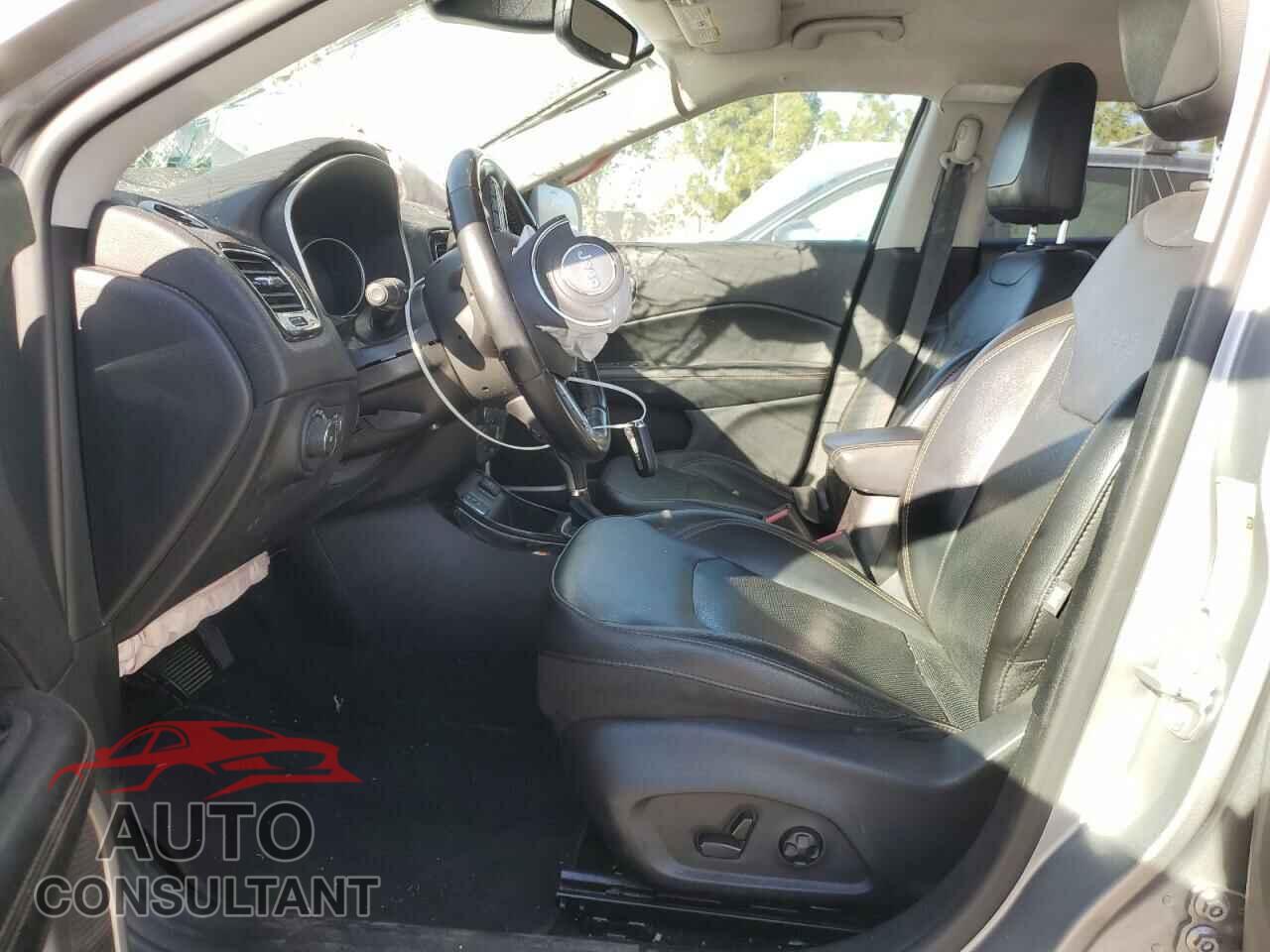 JEEP COMPASS 2020 - 3C4NJCCB9LT179860