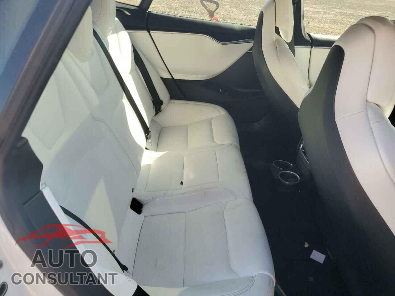TESLA MODEL S 2017 - 5YJSA1E24HF217148