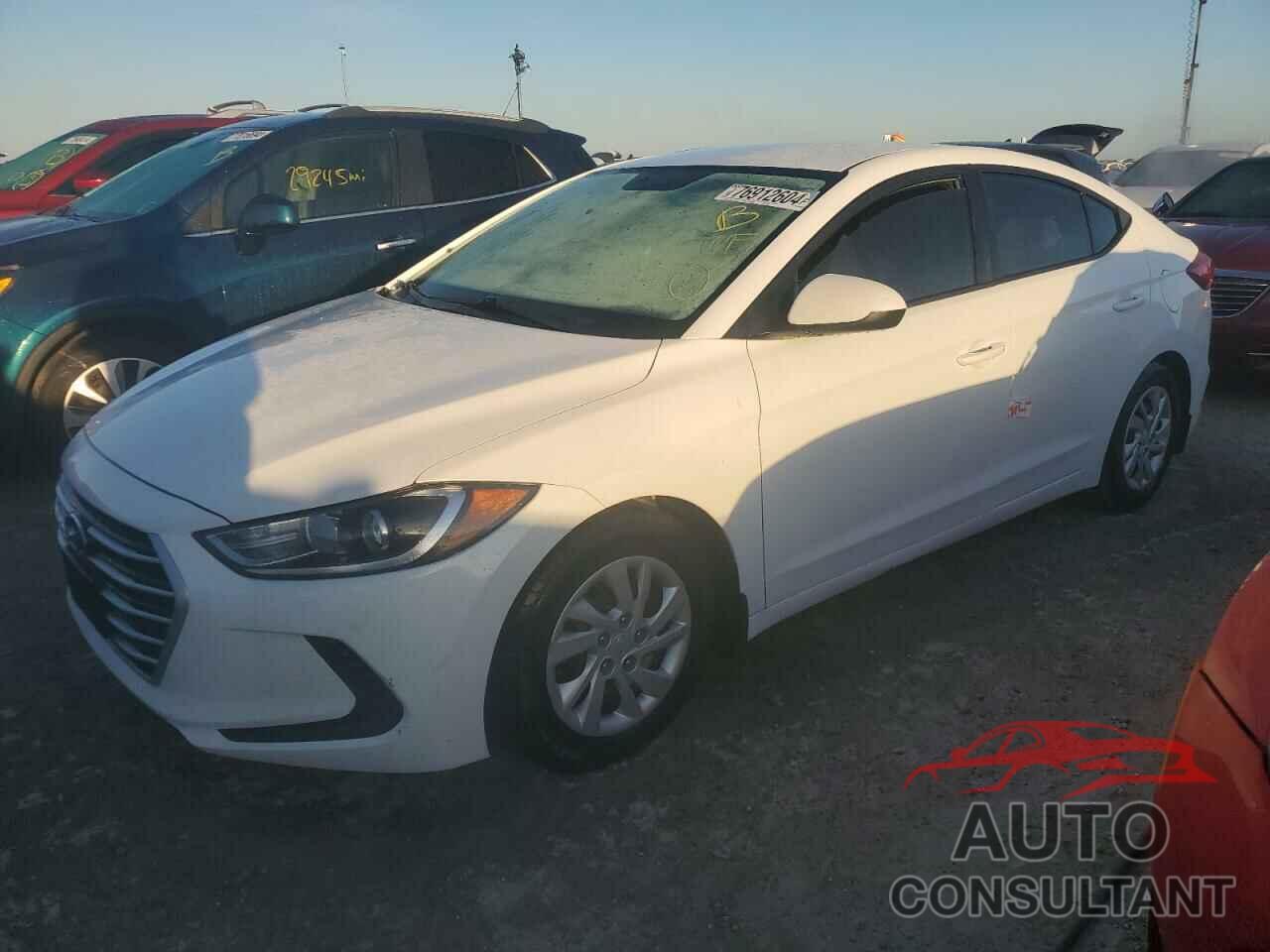 HYUNDAI ELANTRA 2018 - 5NPD74LF7JH347656