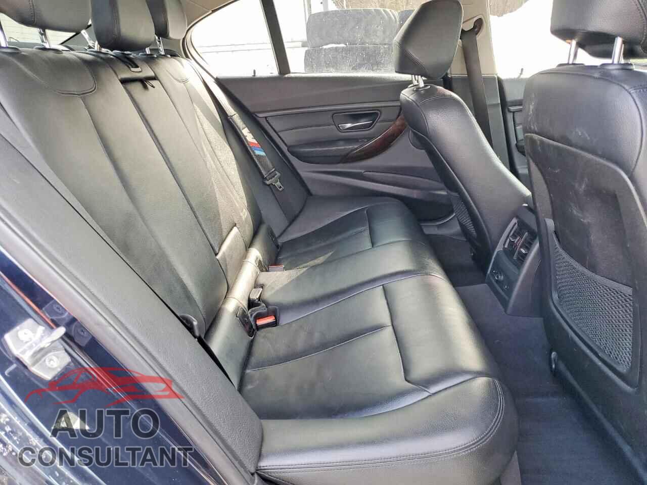 BMW 3 SERIES 2013 - WBA3B9C59DJ898923