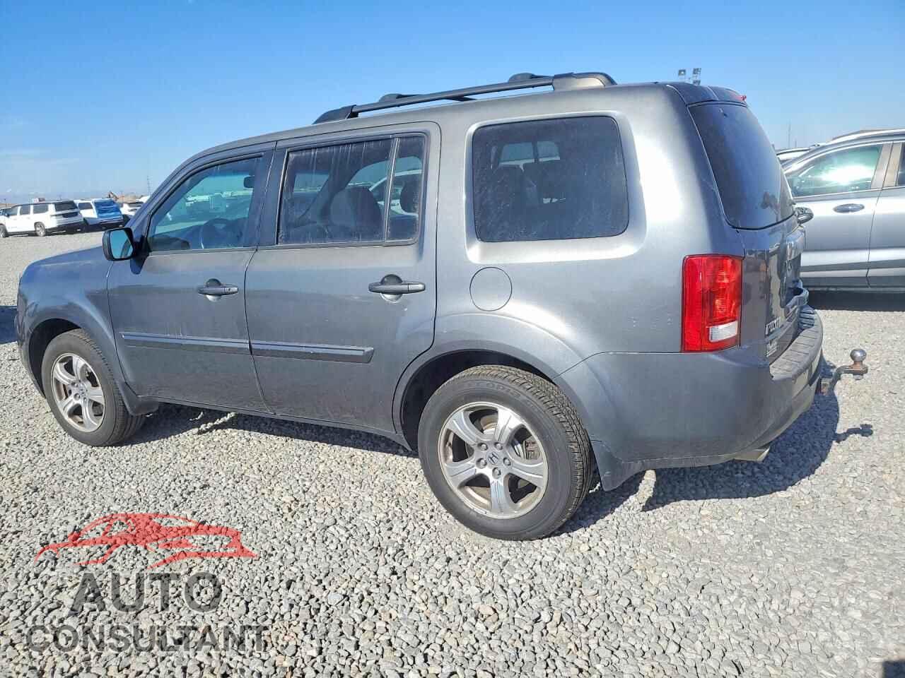 HONDA PILOT 2013 - 5FNYF4H51DB005577