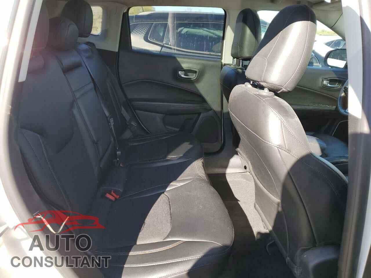 JEEP COMPASS 2017 - 3C4NJDBB0HT628244