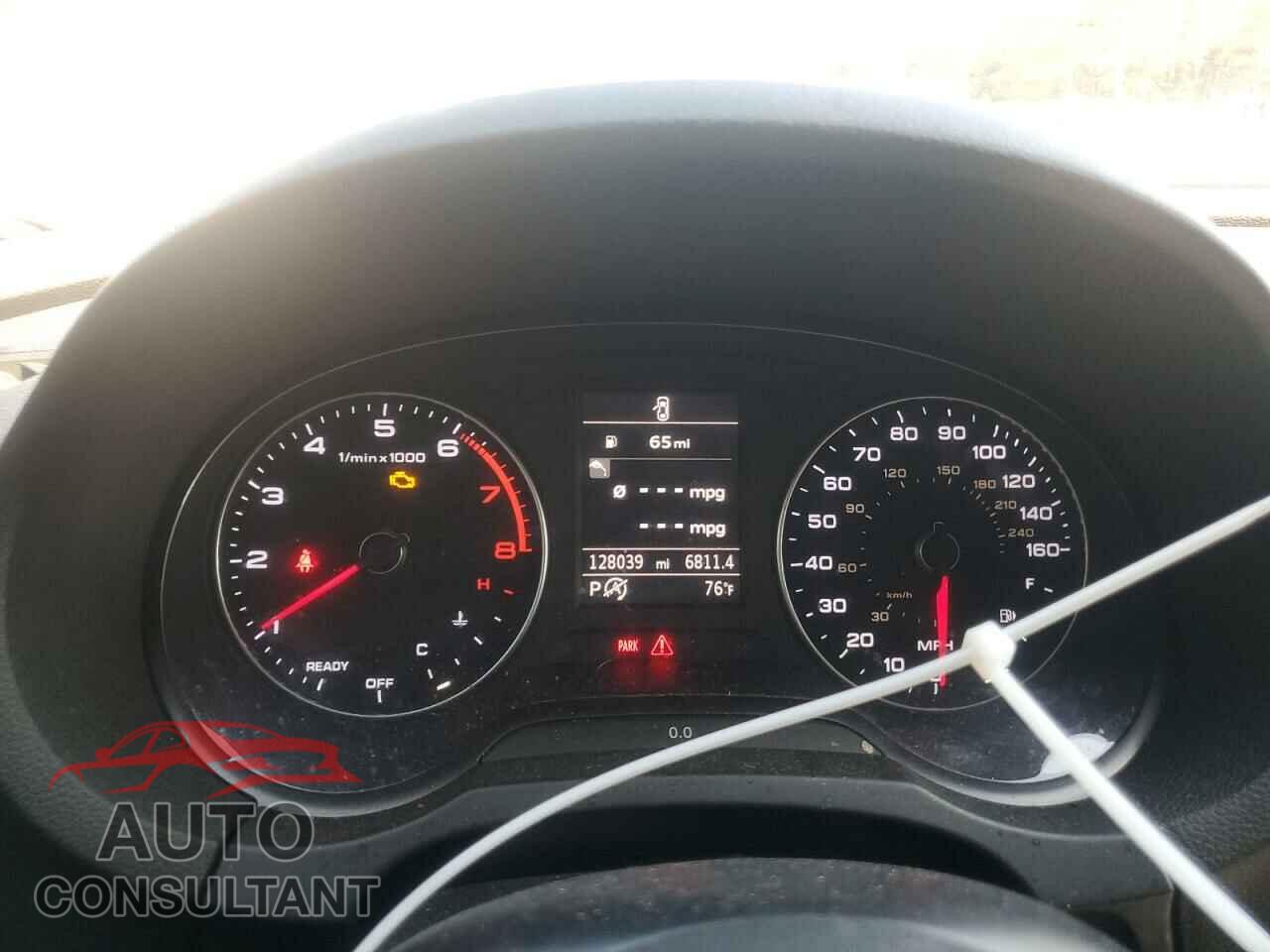 AUDI A3 2017 - WAUAUGFF7H1030080