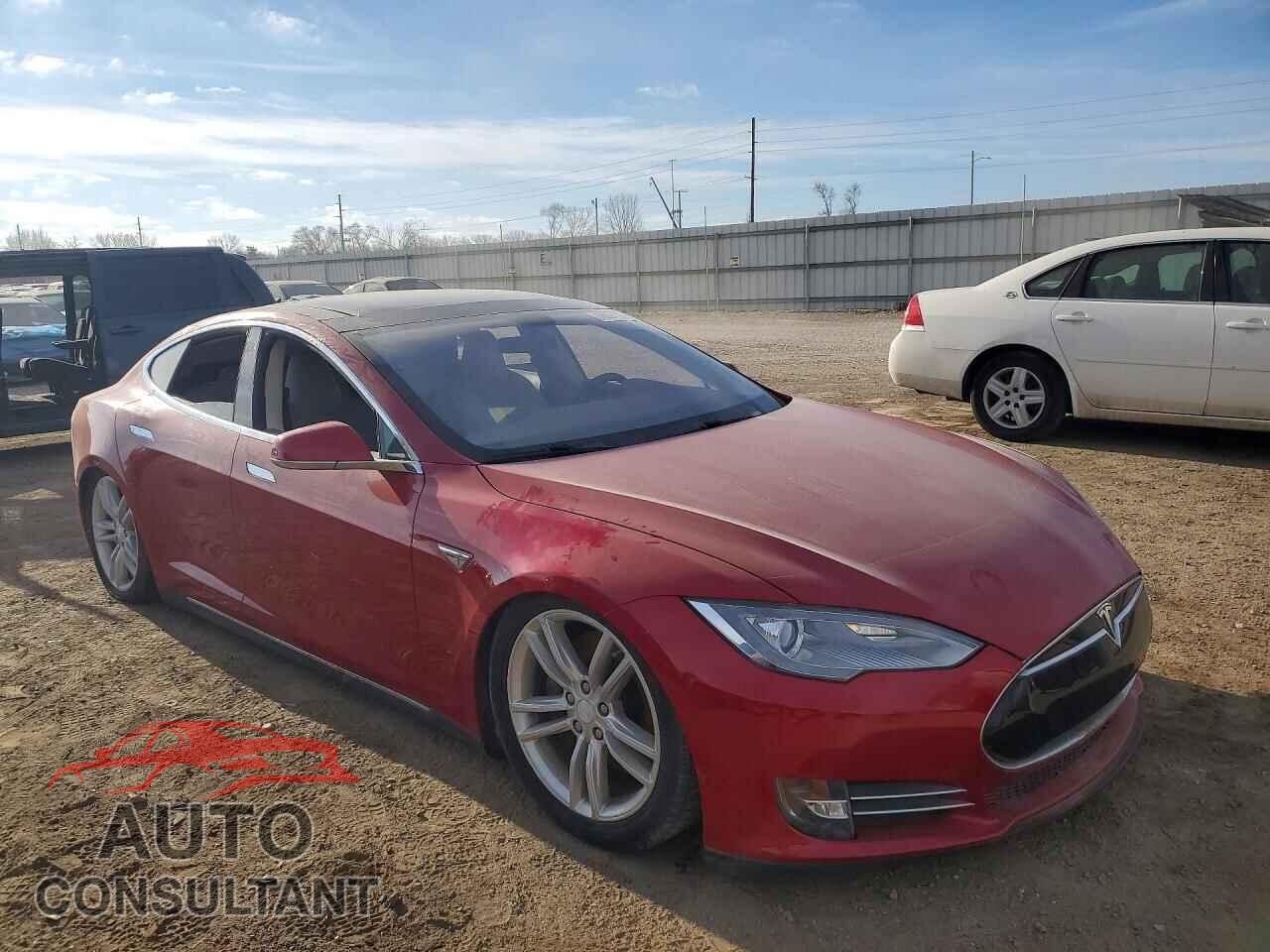 TESLA MODEL S 2013 - 5YJSA1CN4DFP21089