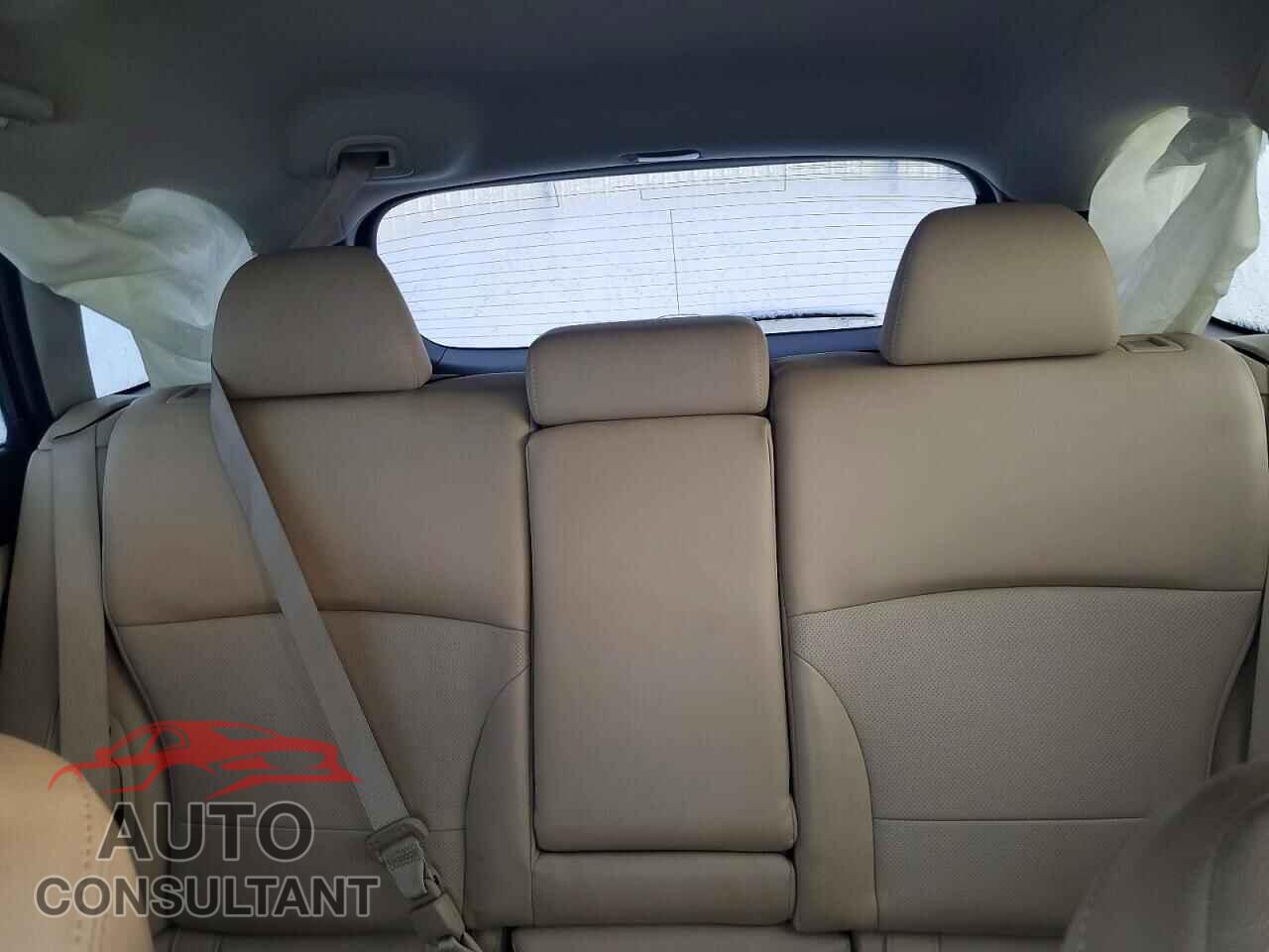 SUBARU OUTBACK 2017 - 4S4BSANC7H3327013