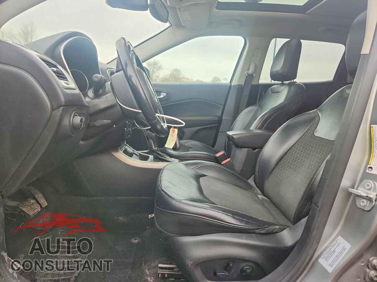 JEEP COMPASS 2017 - 3C4NJDBB8HT660908