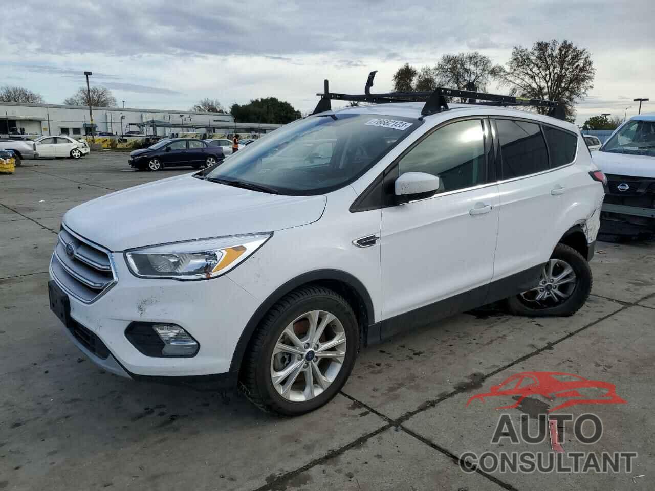 FORD ESCAPE 2018 - 1FMCU9GD2JUD52081