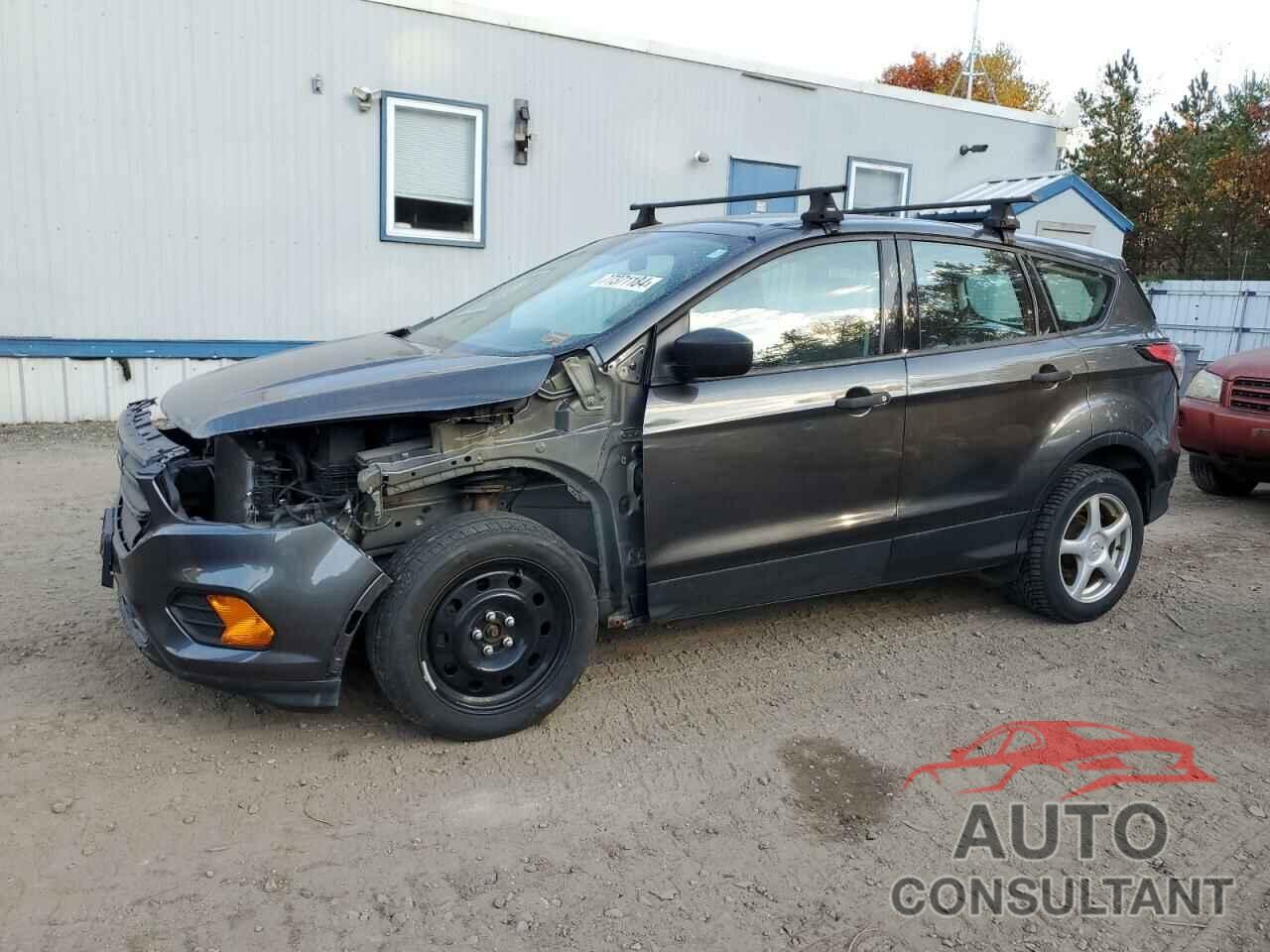 FORD ESCAPE 2017 - 1FMCU0F75HUC83274