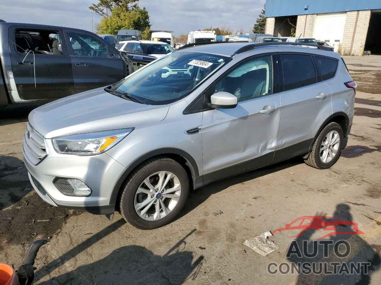 FORD ESCAPE 2018 - 1FMCU0GD6JUA20303