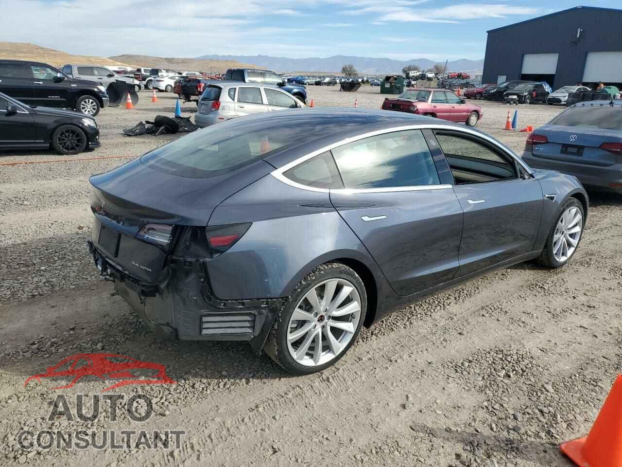 TESLA MODEL 3 2020 - 5YJ3E1EB5LF650821