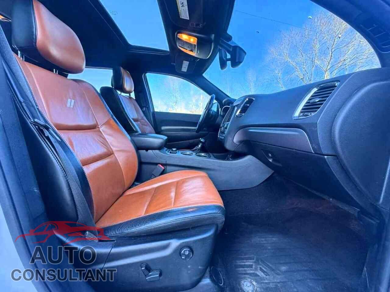 DODGE DURANGO 2019 - 1C4SDJCT2KC633707