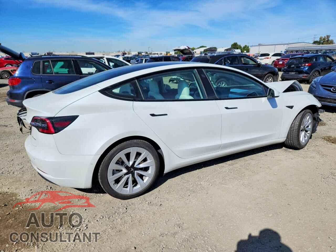 TESLA MODEL 3 2022 - 5YJ3E1EBXNF324385