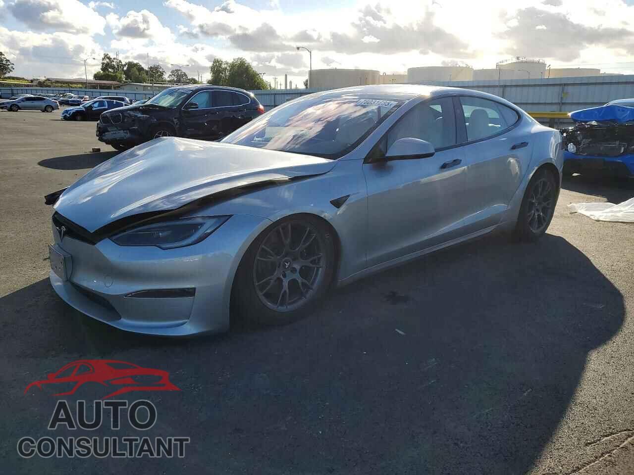 TESLA MODEL S 2024 - 5YJSA1E50RF542875