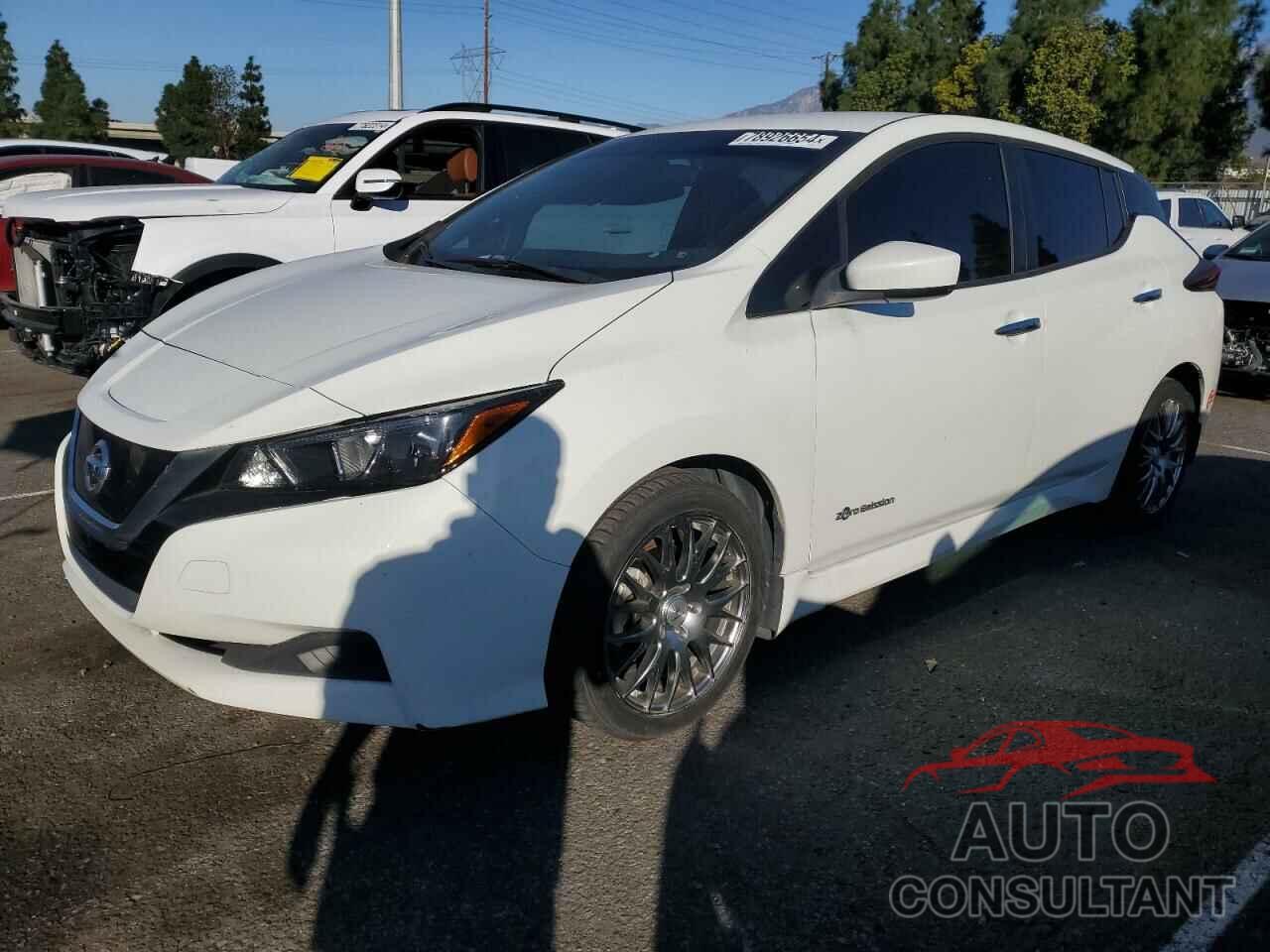 NISSAN LEAF 2018 - 1N4AZ1CPXJC310655
