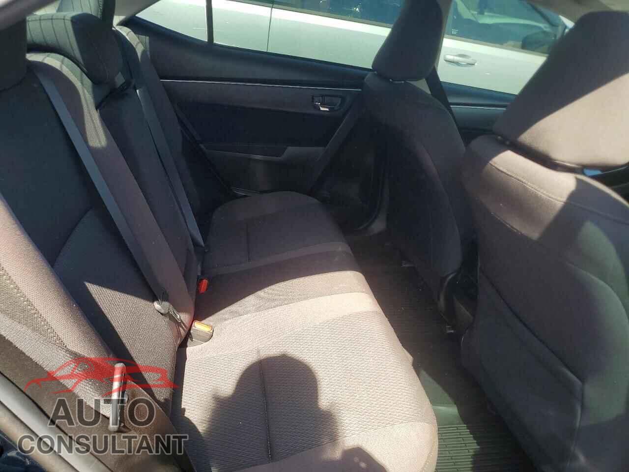 TOYOTA COROLLA 2018 - 5YFBURHEXJP835614