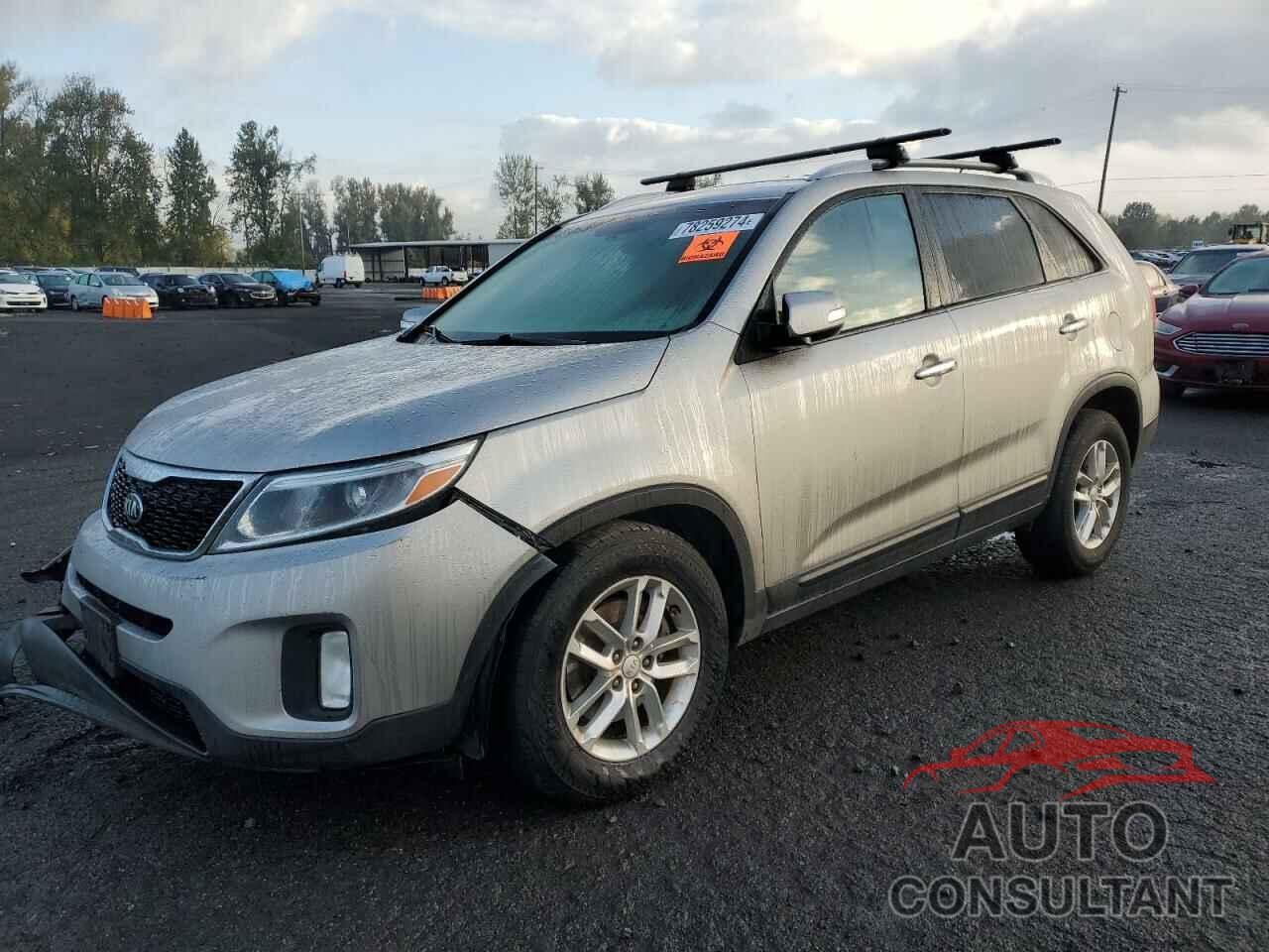 KIA SORENTO 2015 - 5XYKT4A64FG597277