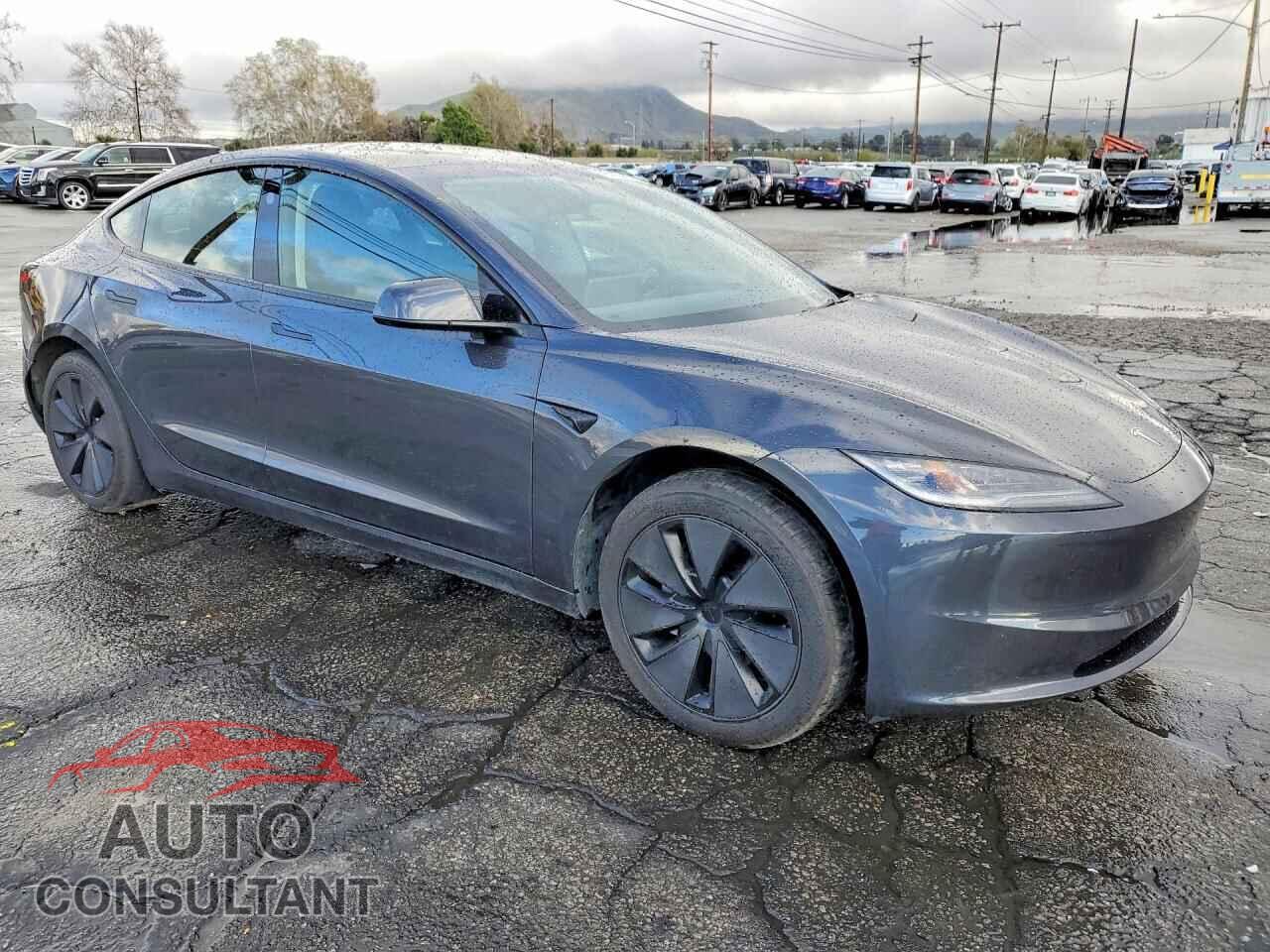 TESLA MODEL 3 2025 - 5YJ3E1EA4SF978396
