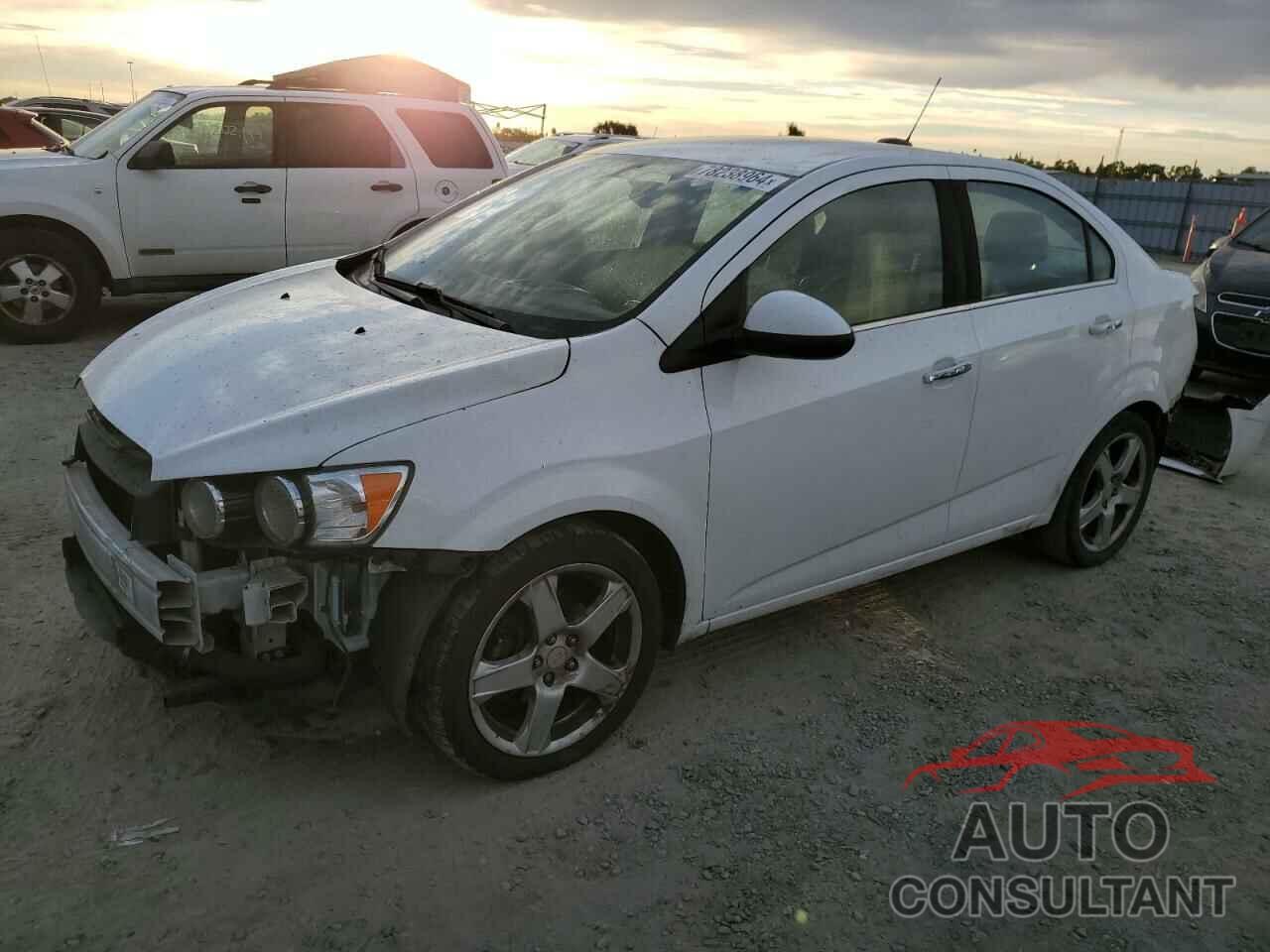 CHEVROLET SONIC 2016 - 1G1JE5SB0G4148128