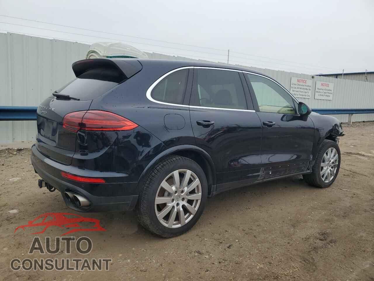 PORSCHE CAYENNE 2017 - WP1AB2A26HLA52820