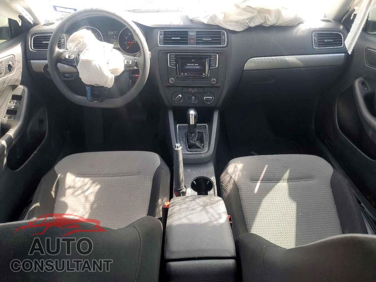 VOLKSWAGEN JETTA 2017 - 3VW2B7AJ1HM350956