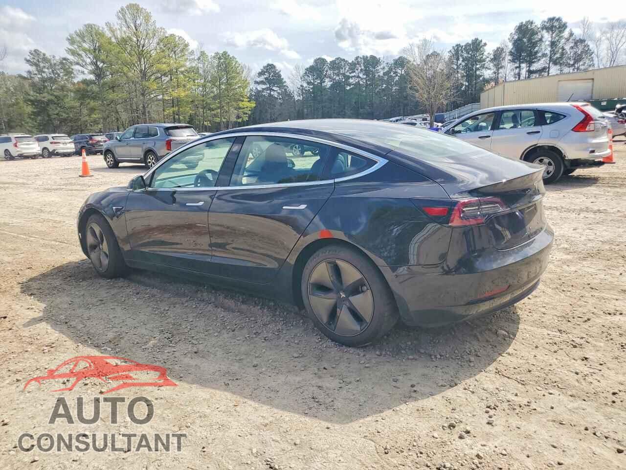 TESLA MODEL 3 2018 - 5YJ3E1EA4JF123082