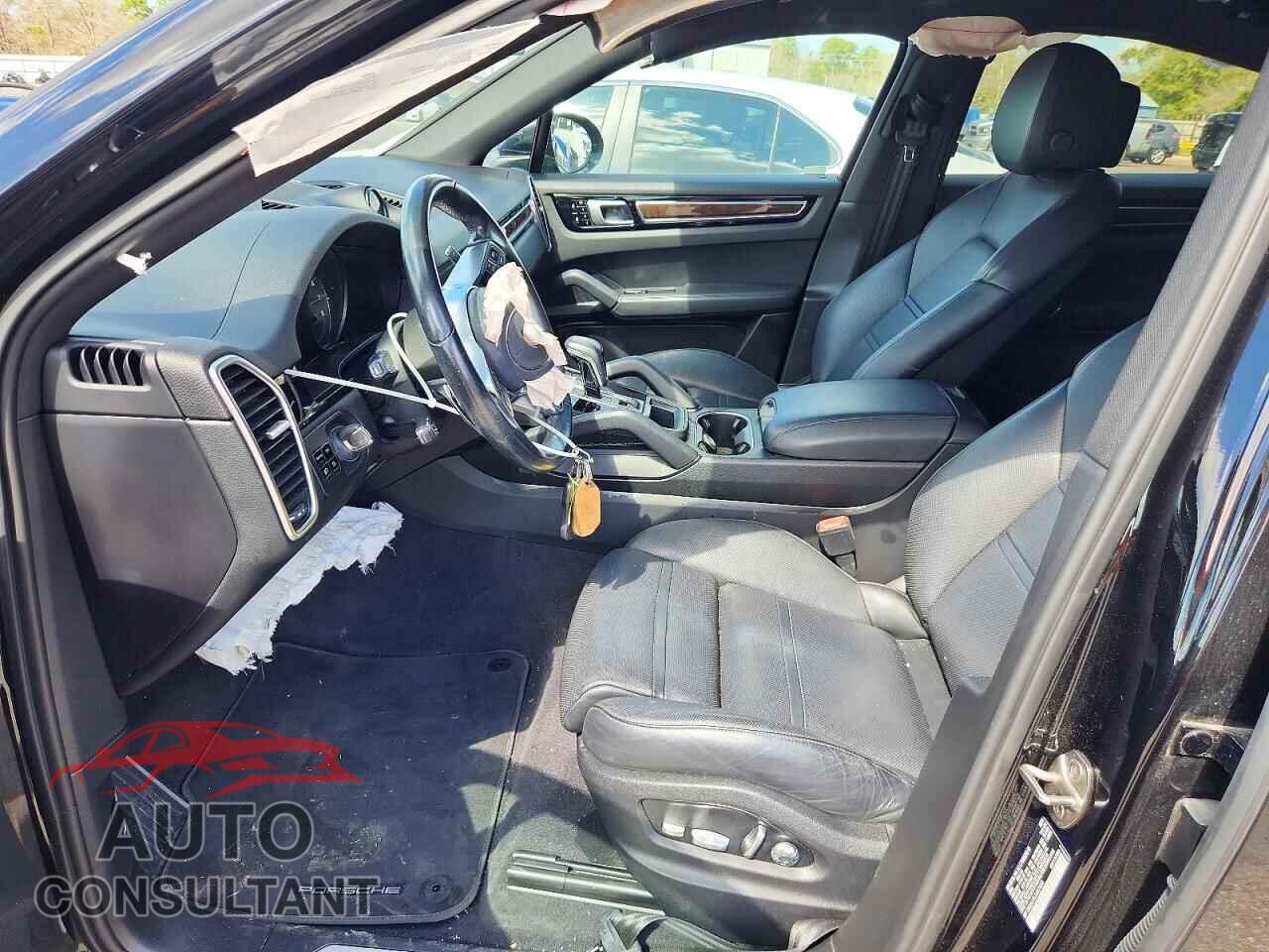 PORSCHE CAYENNE 2020 - WP1BB2AY2LDA57430