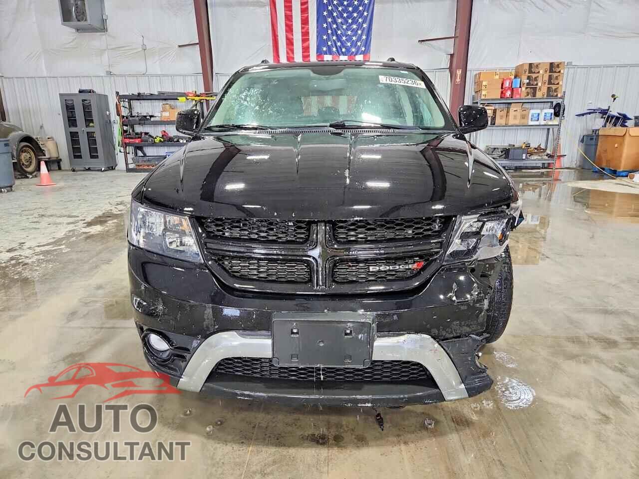 DODGE JOURNEY 2017 - 3C4PDCGGXHT501564
