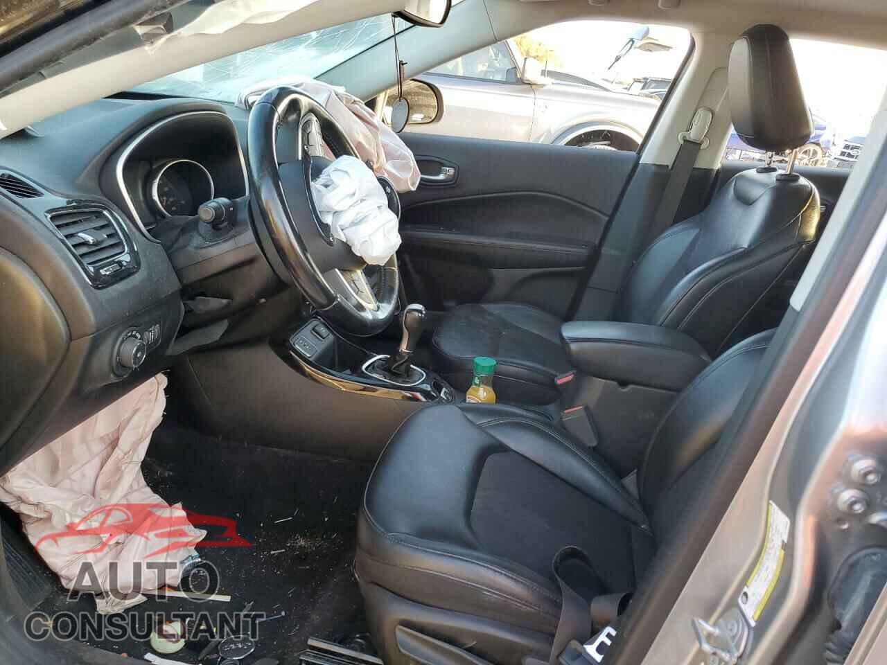 JEEP COMPASS 2018 - 3C4NJCBB2JT438669