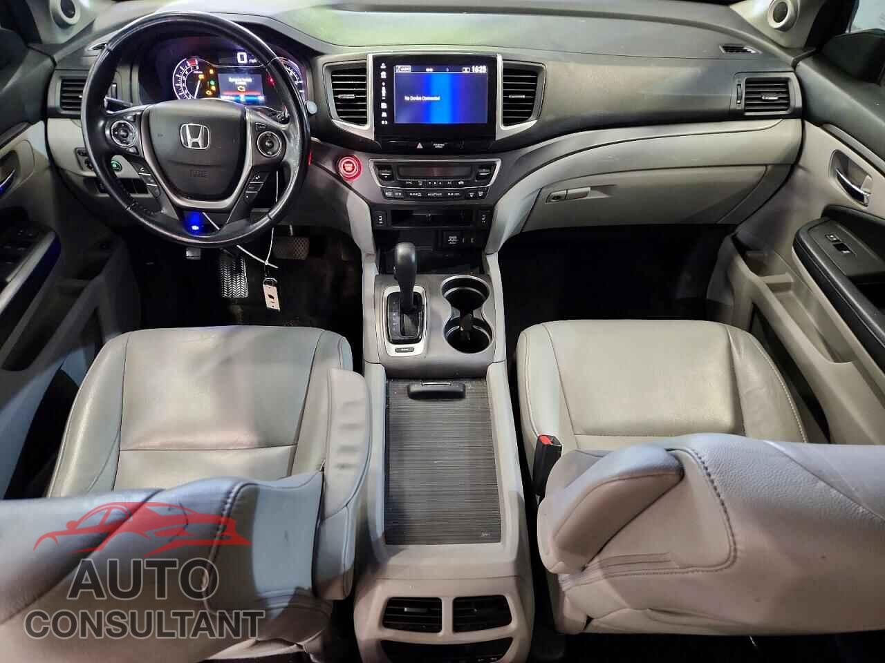 HONDA PILOT 2017 - 5FNYF5H5XHB019294