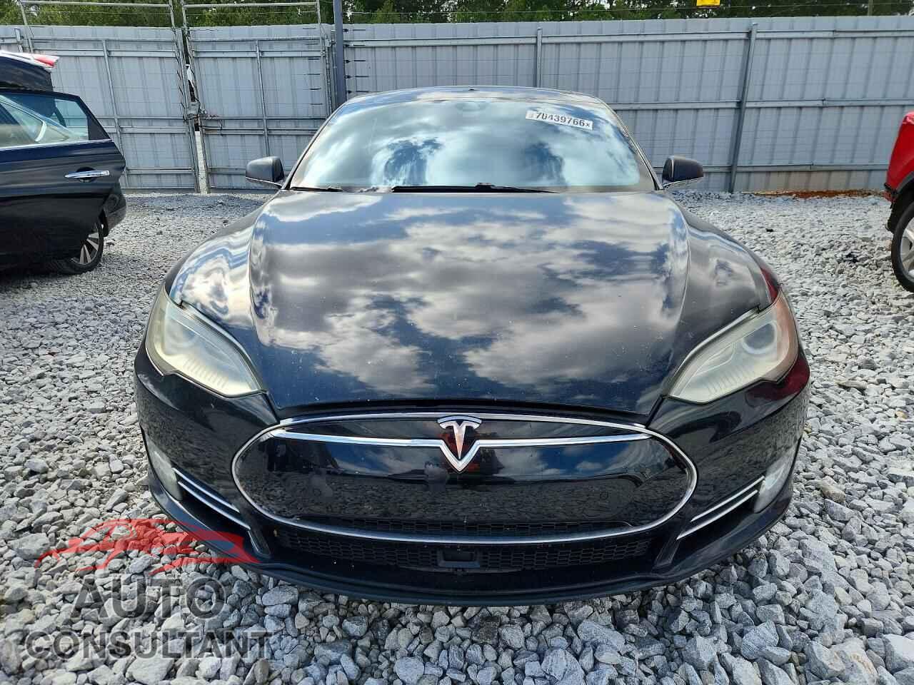 TESLA MODEL S 2015 - 5YJSA4H1XFF080363