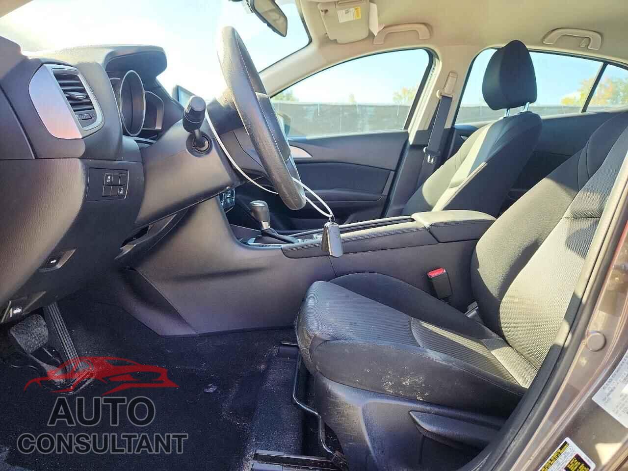 MAZDA 3 2017 - 3MZBN1U7XHM108123