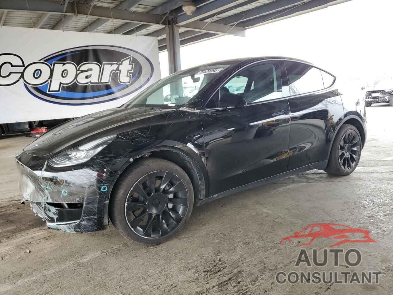 TESLA MODEL Y 2021 - 5YJYGDEE3MF276402