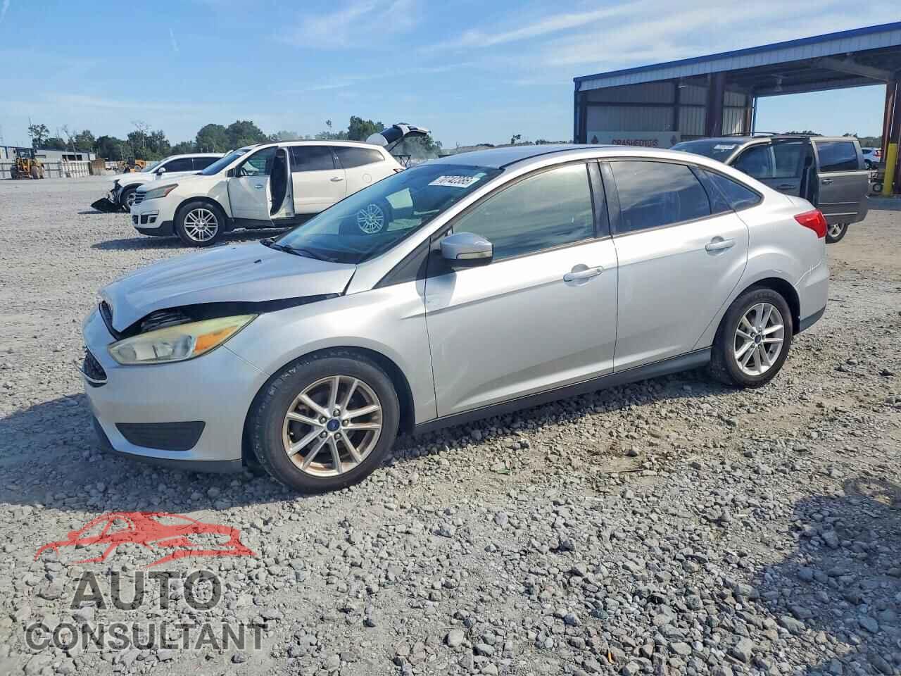 FORD FOCUS 2015 - 1FADP3F26FL252873