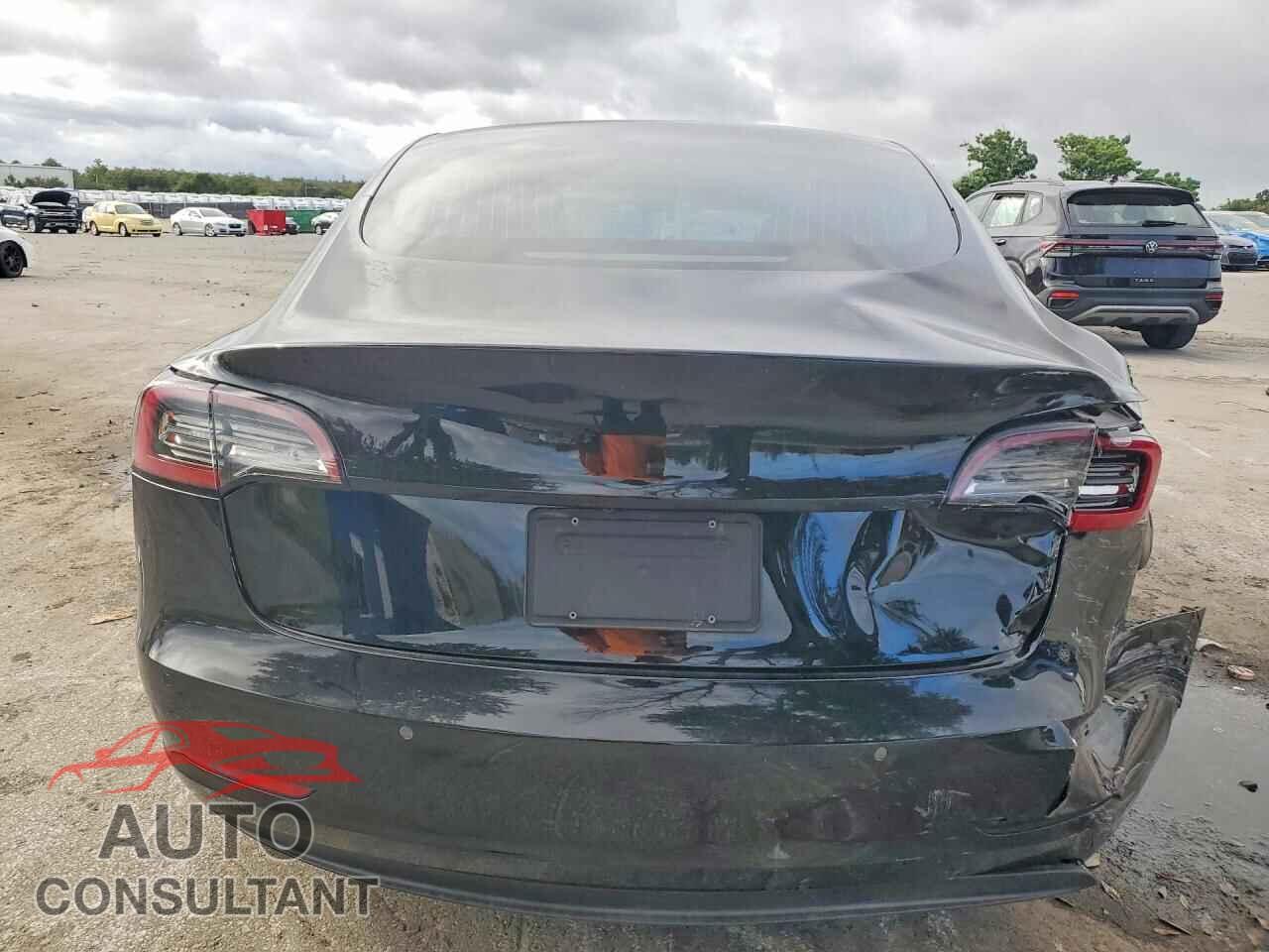 TESLA MODEL 3 2020 - 5YJ3E1EA8LF660914