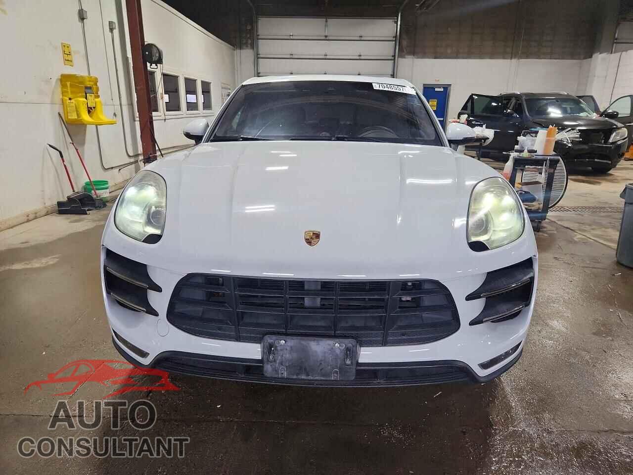 PORSCHE MACAN 2015 - WP1AF2A59FLB91366