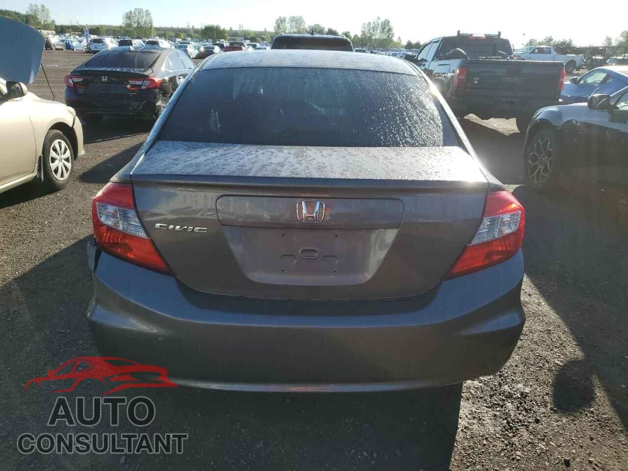HONDA CIVIC 2012 - 2HGFB2F59CH021384