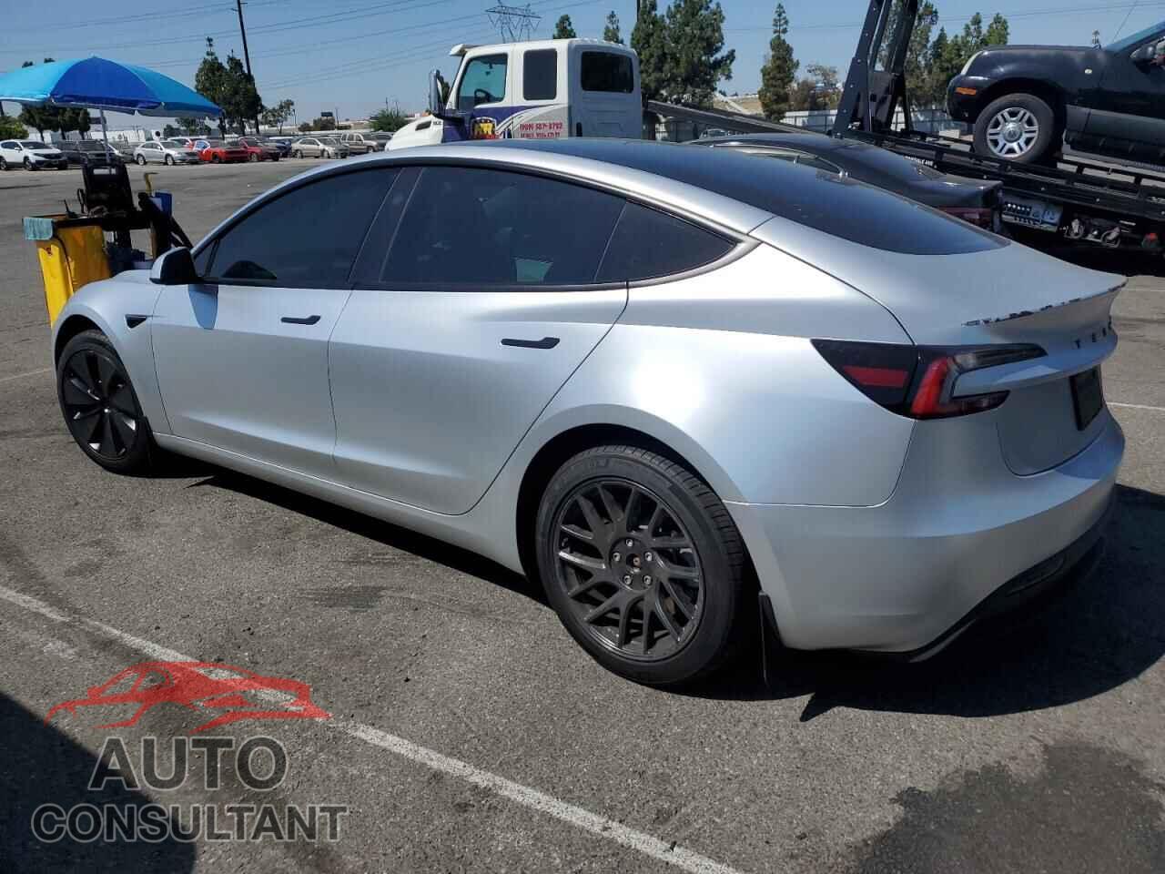 TESLA MODEL 3 2024 - 5YJ3E1EA2RF831732