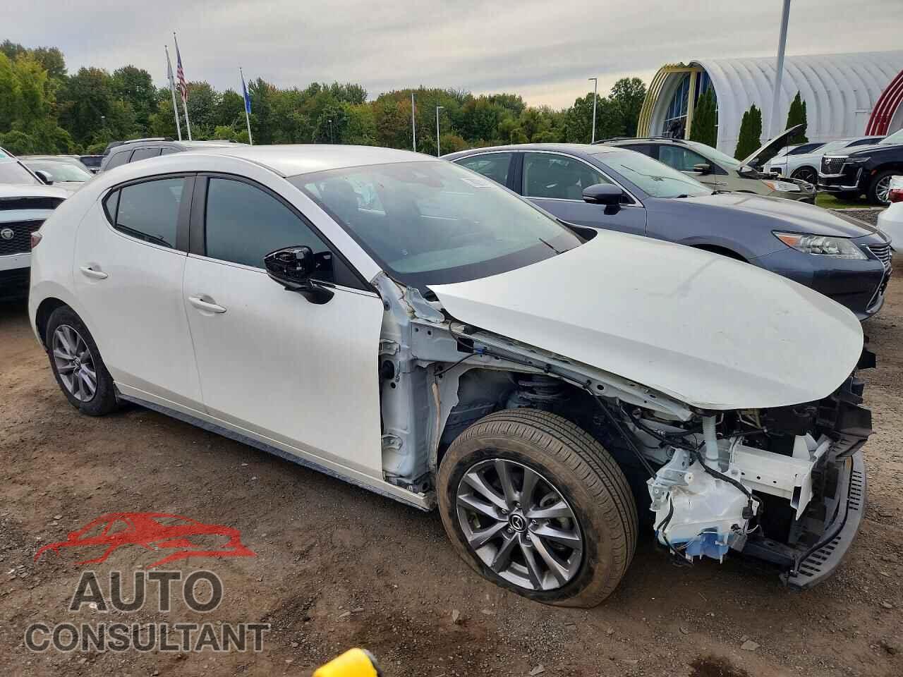 MAZDA 3 2022 - JM1BPAJL2N1509835