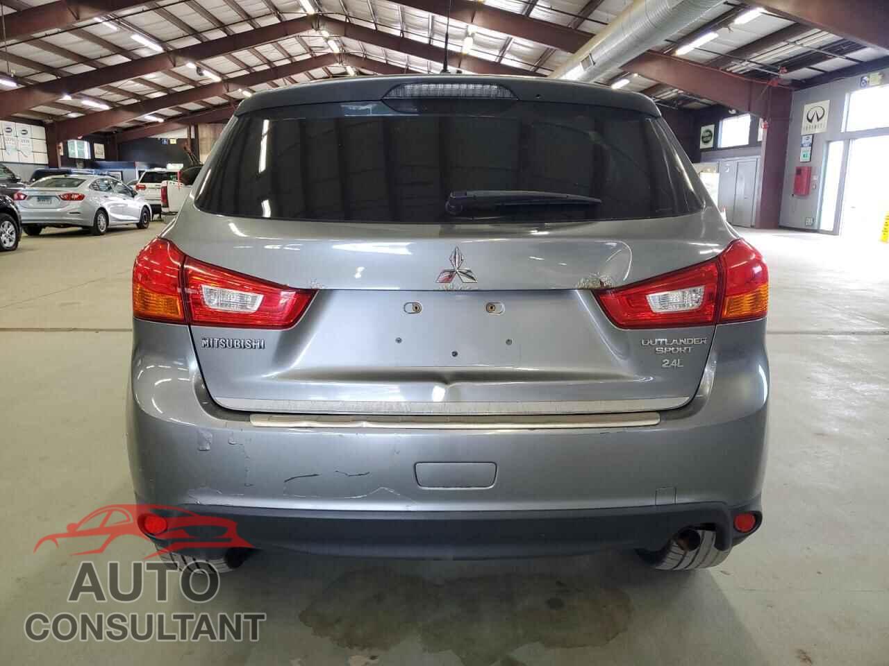 MITSUBISHI OUTLANDER 2015 - 4A4AR3AW6FE031868